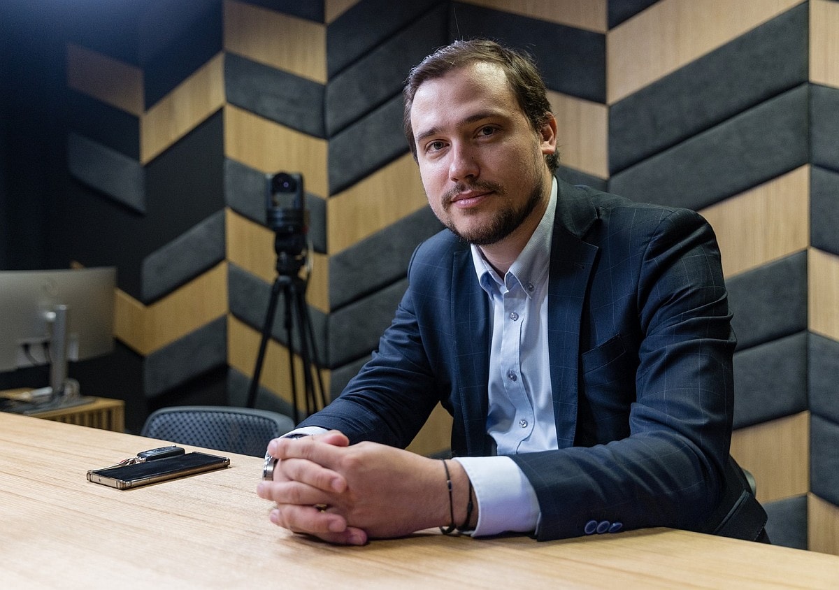 Ekonom Dominik Stroukal: Důchody budou rovnější, náhradový poměr zřejmě ...