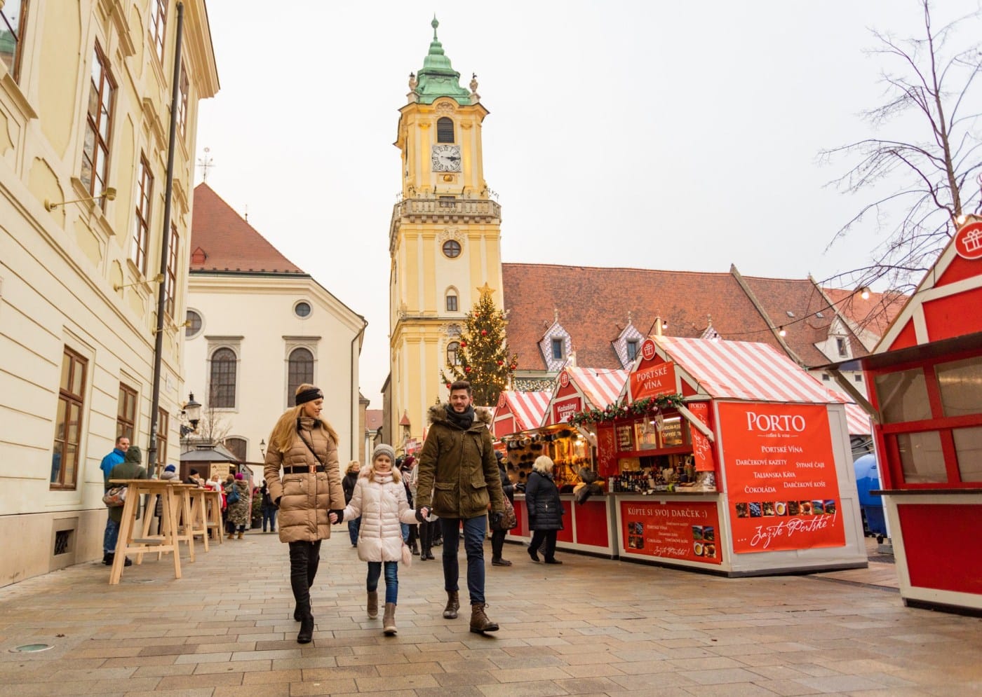 Zboží a občerstvení letos nabídne 75 stánků.