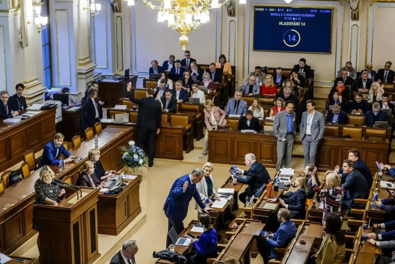 Jednání poslanců v Poslanecké sněmovně.