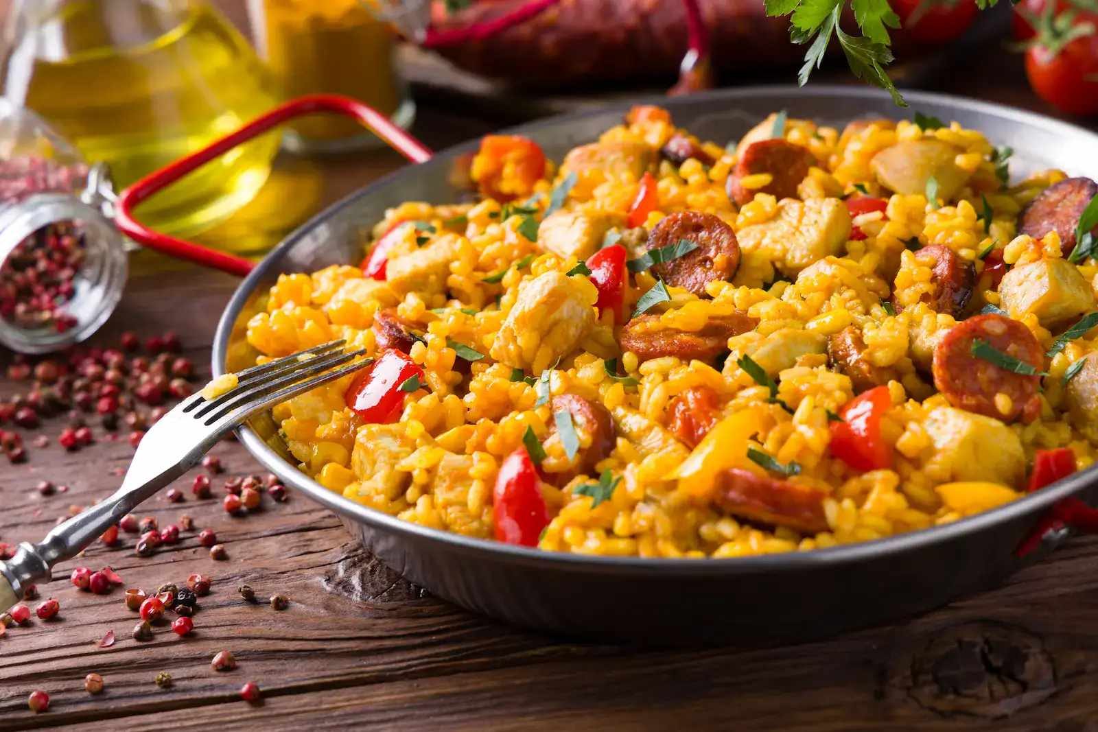 Španělská specialita paella pochází z Malagy.