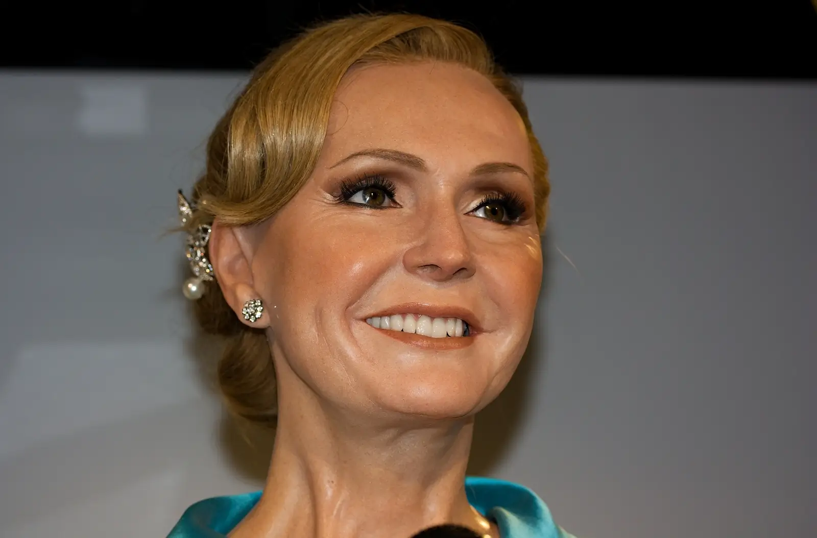 Helena Vondráčková si cvičení v posteli nemůže vynachválit.