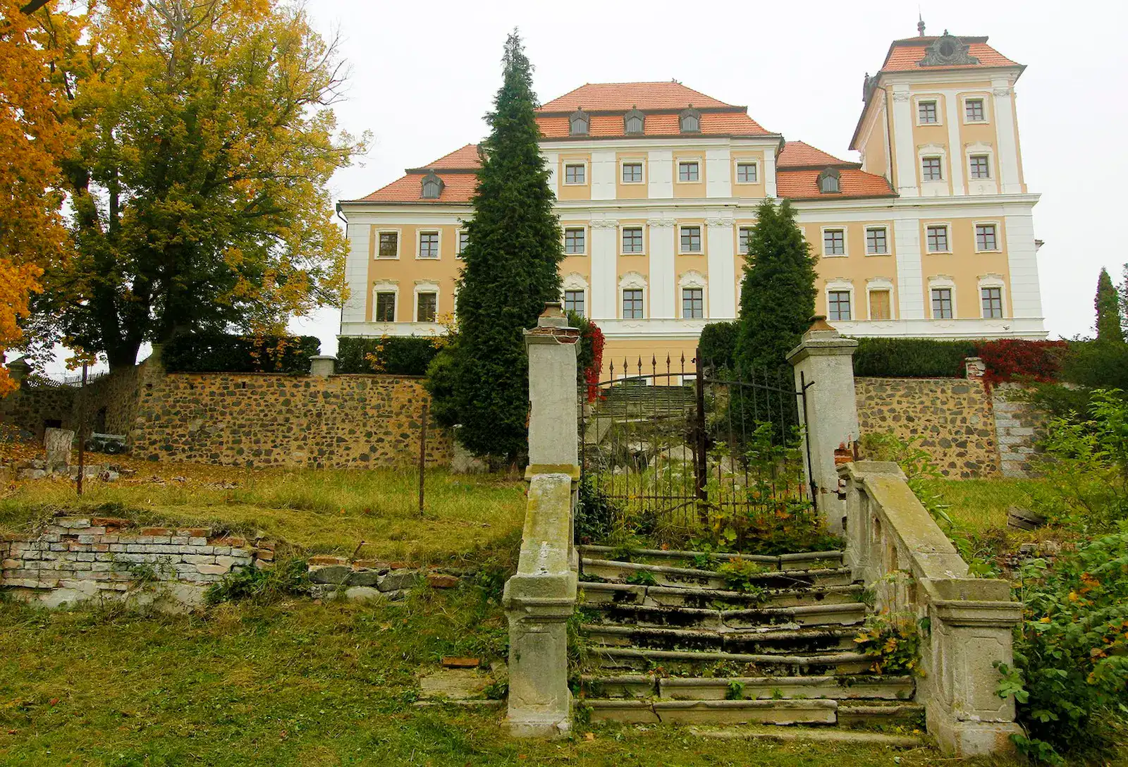 Zámek Valeč.