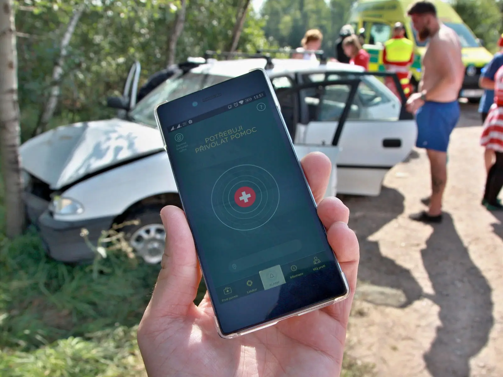 Použití aplikace Záchranka při auto nehodě