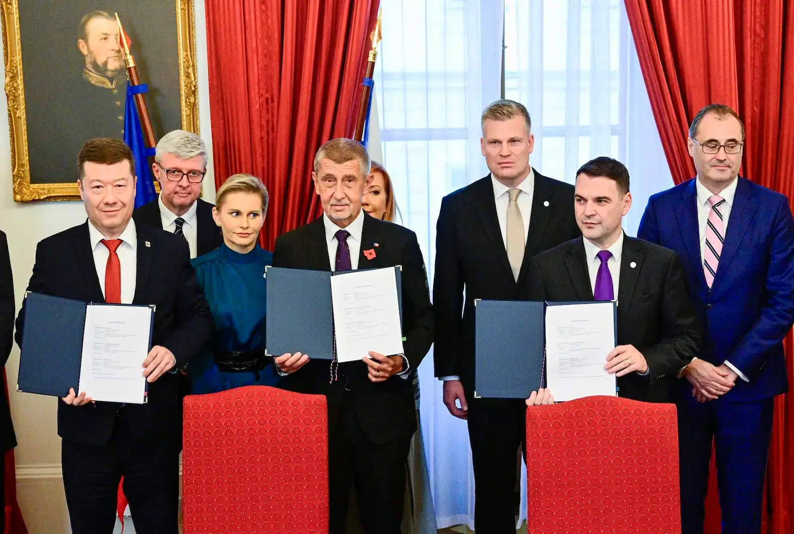 Šéfové stran vládní koalice Tomio Okamura, Andrej Babiš a Petr Macinka. 