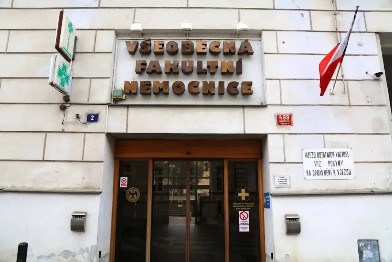 Reorganizace se má dotknout VFN, FN Královské Vinohrady a FN Bulovka.