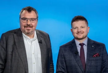 Dnešní mladí mohou na důchod čekat až do 73 let. Ekonomové ukázali, jak tvrdě může Česko doplatit na stárnutí