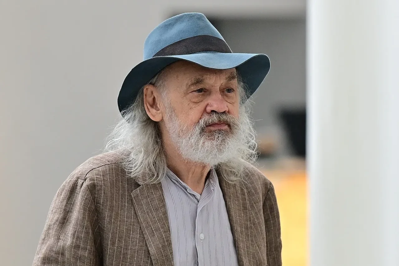 John Bok.