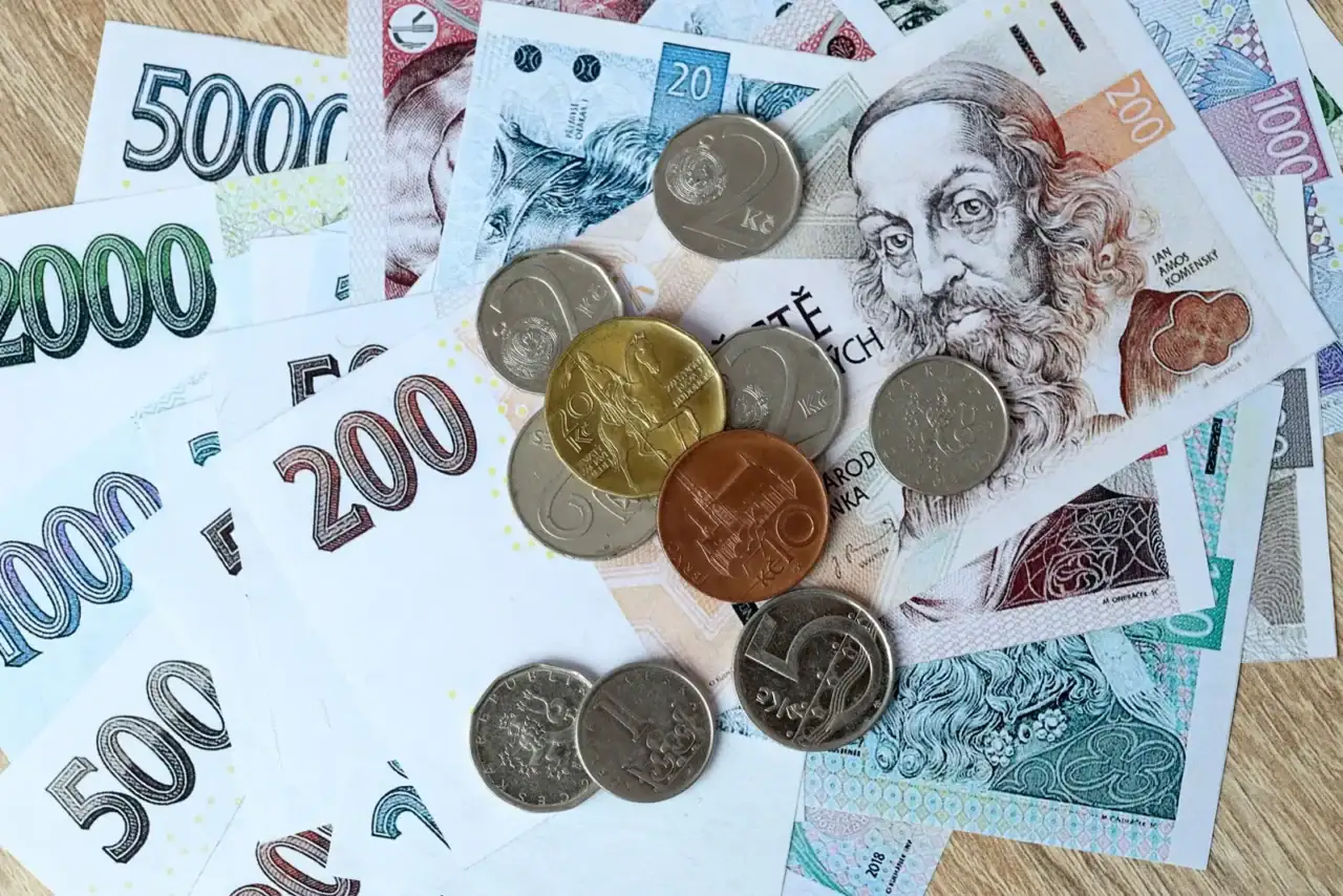 Analýza ukazuje, kolik pracujících bude živit jednoho důchodce.